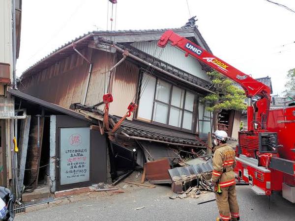 地震倒壊家屋と耐震化